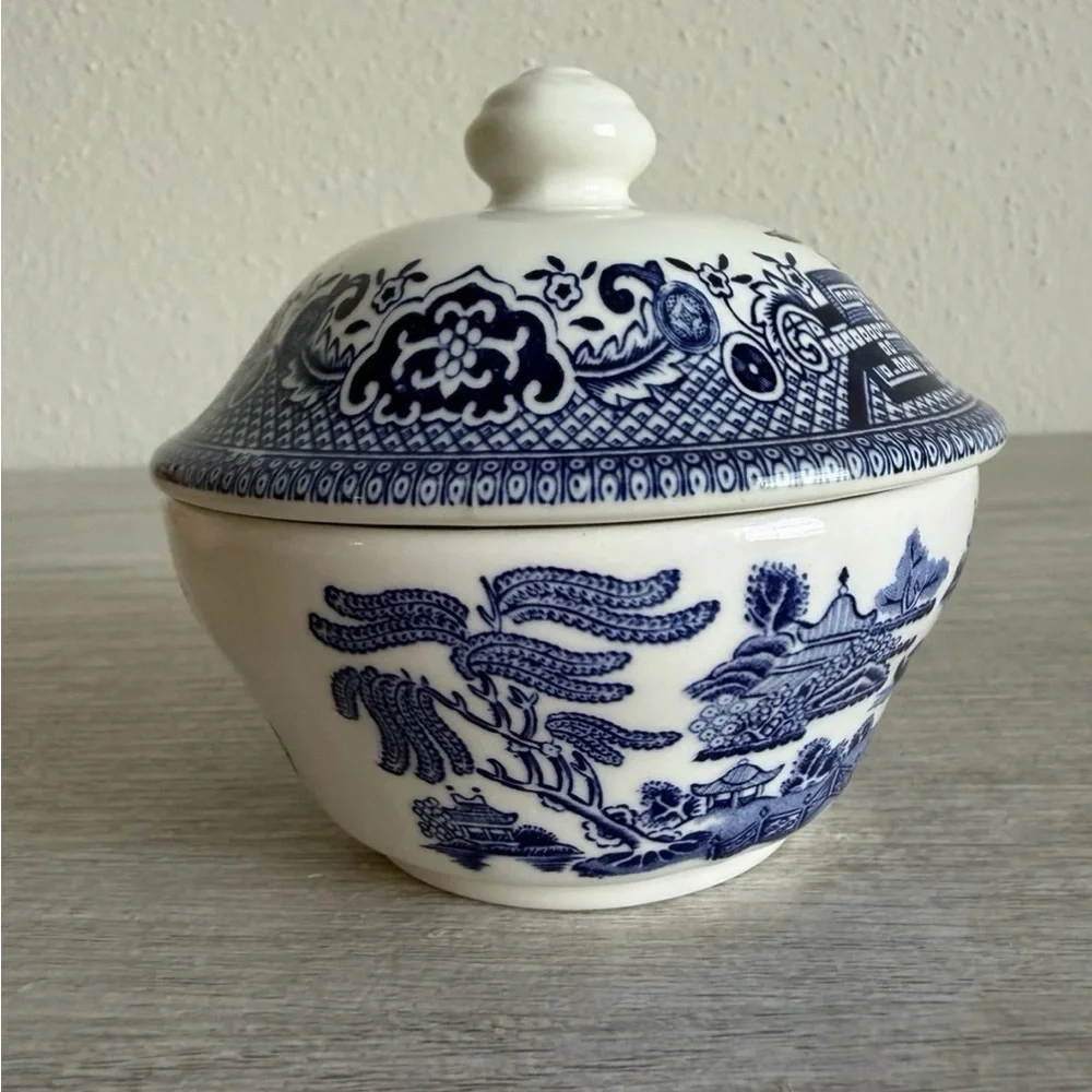 Vintage Churchill Blue Willow Creamer And Sugar Mint Condition Made In England - Picture 8 of 13